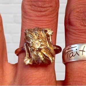 Vintage RingThree Diamond Gold silverish Adj.